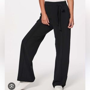 Lululemon noir pant